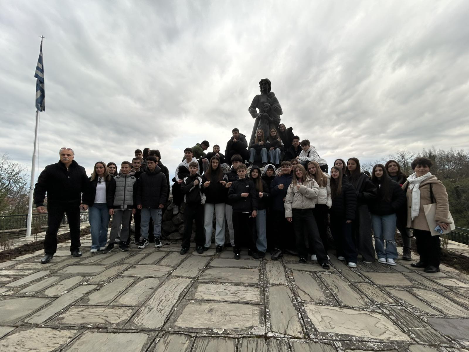 Αδελφοποίηση του Γυμνασίου Αποστόλου Παύλου και του 2ου Γυμνάσιου Νάουσας